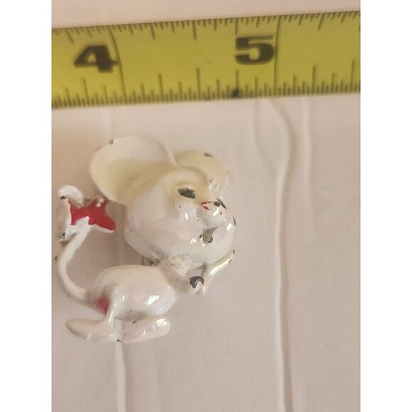 2Vintage Mouse Brooch Pin White Opalescent Enamel  Green Emerald Rhinestone Eyes - Picture 3 of 4